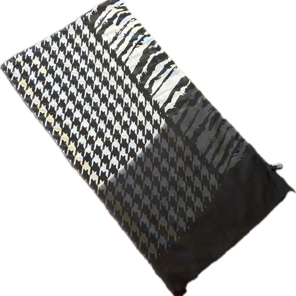 Express Accessories - Express | houndstooth patterned polyester scarf wrap